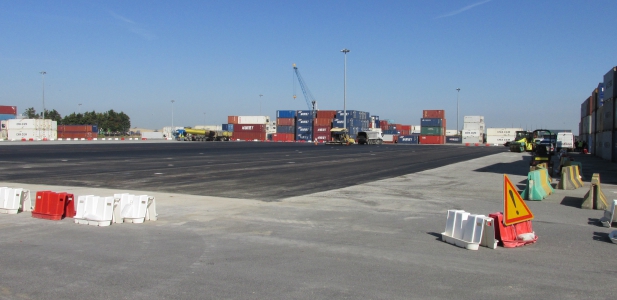 2016 phase of renforcement works on the Saint Nazaire container platform